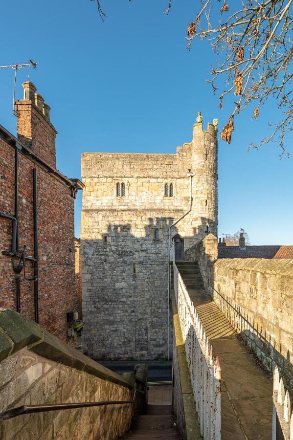 Roman Walls View York Eksteriør billede